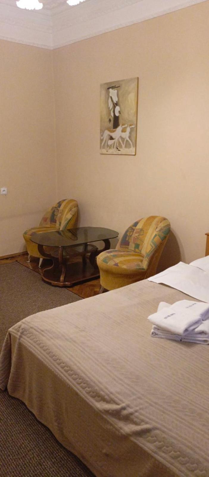 Home Hotel Apartments On Lva Tolstogo Kiev Ngoại thất bức ảnh