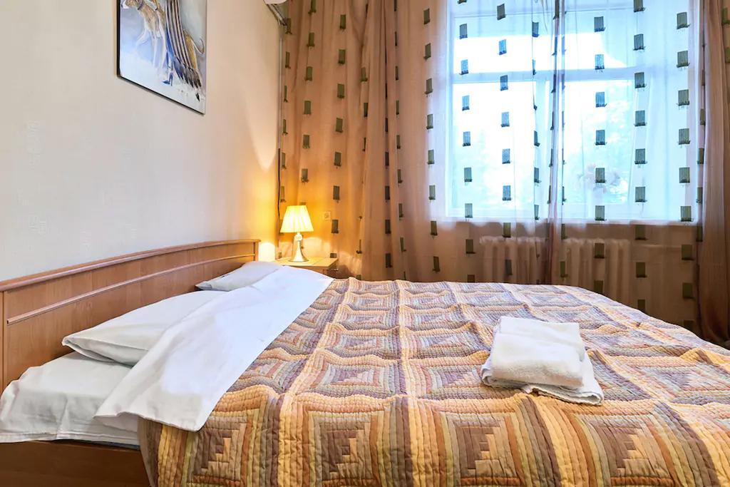 Home Hotel Apartments On Lva Tolstogo Kiev Ngoại thất bức ảnh